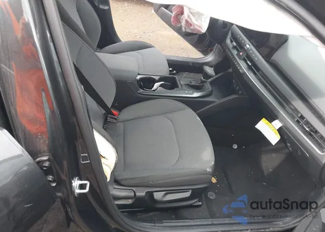 2025 Kia K4 Lxs z USA, uszkodzony, nr VIN 3KPFT4DE7SE213102